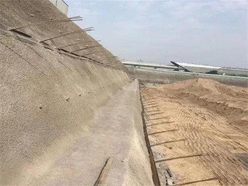 瓦房店河道边坡加固